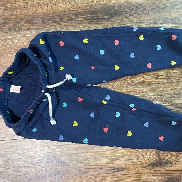 Cute Heart Joggers - 5T - Picture 5 of 8
